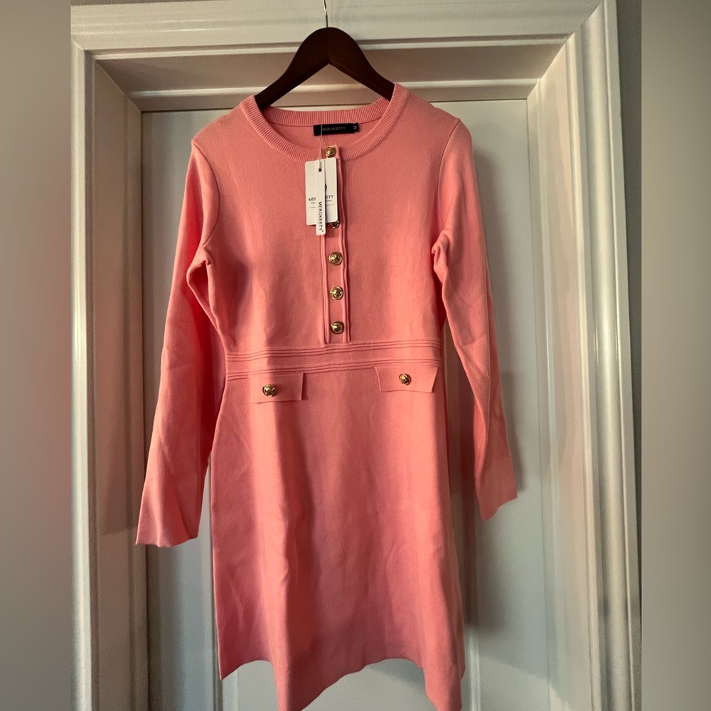 Chic Pink Long Sleeve Dress with Gold Buttons NWT (size Medium)